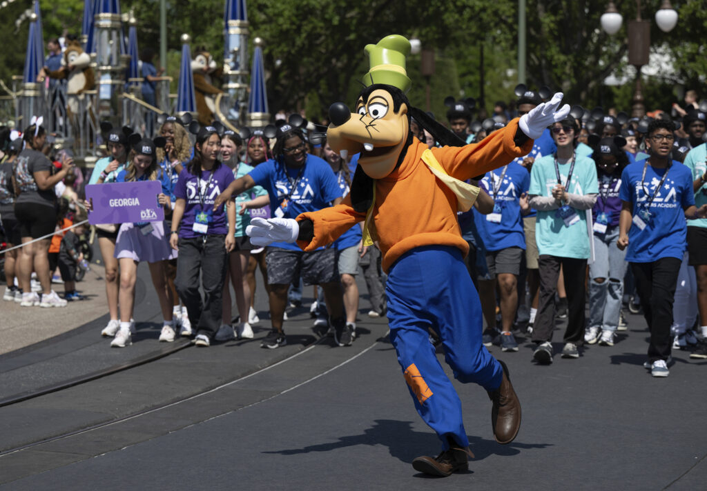 Disney Dreamer Academy Parade